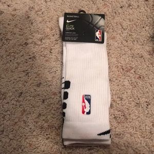 Nike elite quick basketball socks
